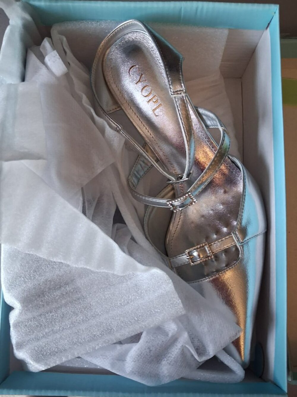 CYOPL Silver Pointed Toe Kitten Heels Size 7.5 Ankle Strap Pumps NIB - Picture 4 of 6